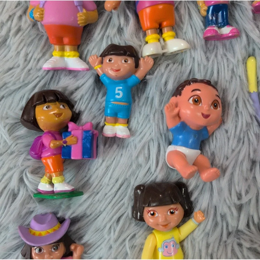 Vintage Dora the Explorer And Diego Lot of 23 Figures Toys Go Diego Go Play